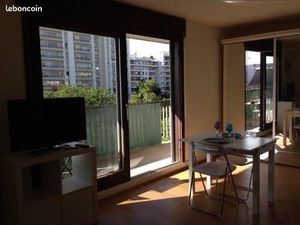 Studio meublé à louer à Courbevoie
