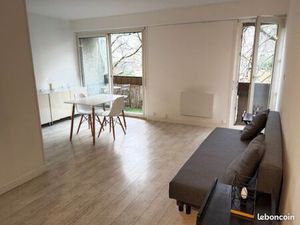 Studio (26m2) meublé avec un balcon 3m2 aux lilas