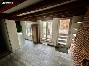 Location - Vieux Lille - rue des 3 mollettes - T2 - Charme de l’ancien au coeur du Vieux-L