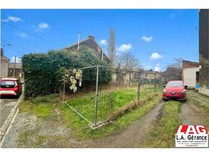 CHARLEROI - Terrain à batir à Dampremy