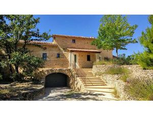 Maison de campagne avec gîtes  piscine à vendre à StSaturnin