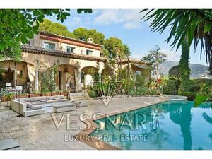 Magnifique villa florentine avec vue mer au Cap Martin
