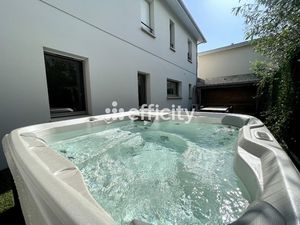 Maison 6 pièces - 140 m²