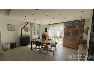 Maison lumineuse avec 4 chambres  terrasse et grand terrain  à deux pas du centre