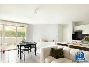 EXCLUSIVITÉ ! LORMONT - APPARTEMENT TYPE 3 D'ENVIRON 60 M² AVEC UN BALCON + PLACE DE PARKI