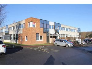 Bureaux à louer à BIEVRES 91570