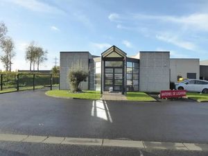 A LOUER - Bureaux accès PMR - 212 m² - Roubaix Est