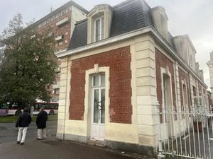 A LOUER - Locaux mixtes de 124 m² Lille
