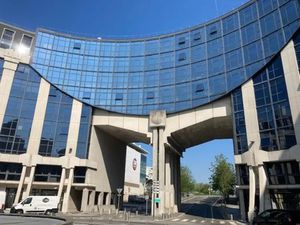 Bureaux à louer à MONTIGNY LE BRETONNEUX 78180