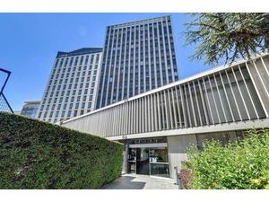 Prestigieux bureau de 954 m2 en location - Puteaux  Île-de-France
