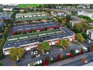 A LOUER : atelier-bureaux à partir de 612 m² - ZI Coudray Blanc-Mesnil - Rénové - A1/A3/RE