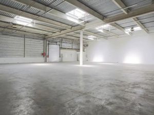 En location : Bâtiment C Commandant Rolland Le Bourget - Locaux industriels rénovés 1 164 
