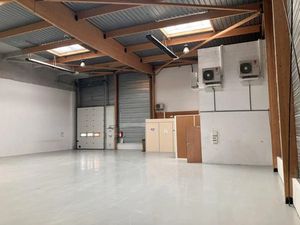 Locaux d'activité à louer au Bourget - Fonctionnels  modulables et accessibles  surfaces d