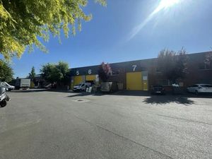 Locaux d'activités divisibles à louer 918 m² au Bourget - accès A1  RER B & CDG  adaptés p