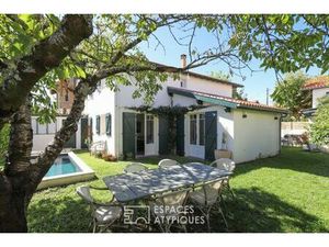 La vie de quartier à Biarritz  entre jardin secret et Côte des Basques