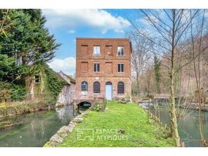 Ancien moulin sur un île privée avec piscine intérieure