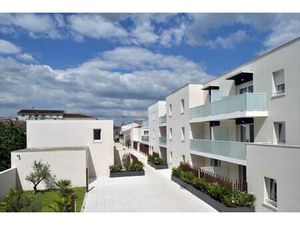 Bordeaux Nansouty-T2 dans résidence avec Jolies prestations  avec terrasse + parking sous-