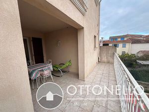 4 pièces MEUBLÉ en duplex - 121 90 m2 - Puget sur Argens