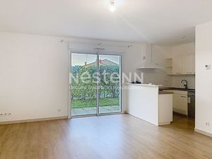 Appartement Lucon - deux chambres - extérieur - place de parking