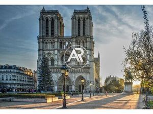 À louer – Local professionnel d’exception  155 m² – Île de la Cité  Paris 4e