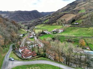 Maison d'habitation à 10 minutes de Saint Jean Pied de Port