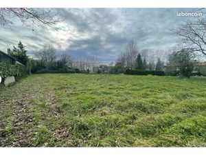 Terrain 3 600 m² Saint Sever