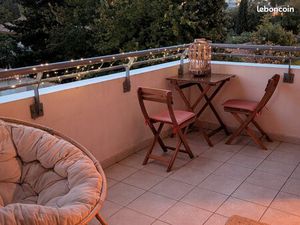 T2 terrasse parking couvert