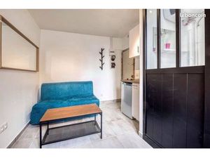 Studio 12 m2 refait à neuf - rue Jean Robert