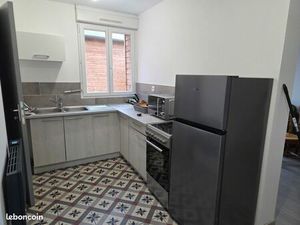 Loue maison avec courette