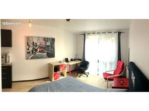 Très beau studio meublé