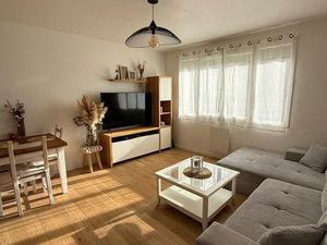 Location appartement meublé - Guilhemery