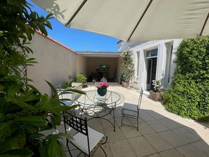 Vente locaux professionnels 5 pièces 127.9 m² à Bourges (18000)  292 000 €