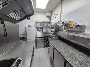 Vente locaux professionnels 100 m² à Châteauneuf-Villevieille (06390)  99 000 €