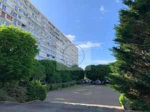 Beau 2 pièces 46 46 m² avec 2 balcons caves et parking