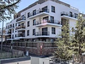 NOISY LE GRAND PINEL