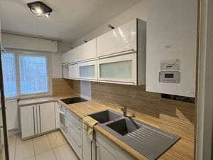 Vente Appartement 3 pièces à Lisieux (14100) : à vendre 3 pièces / 60m² Lisieux