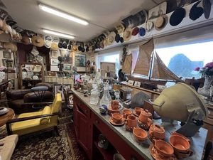 Vente locaux professionnels 131 m² à Plouhinec (29780)  134 900 €