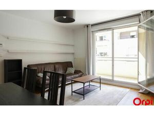 Location appartement  62.72 m² T-3 à Villeurbanne  1 233 €