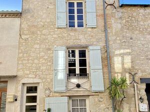 Charmante maison de village en pierre avec terrasse