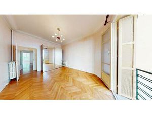 Spacieux T2 de 81 m2 place Franklin