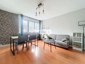 Location Appartement 3 pièces Meublé à Lorient (56100) : à louer 3 pièces Meublé / 62m² Lo