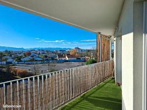 Appartement T3 63m2 avec vue Pyrénées