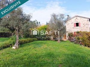 07140: Charmante Maison pierre sur 1000 m² de terrain