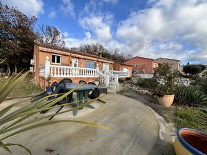 À vendre Charmante maison avec vue exceptionnelle à Réguss