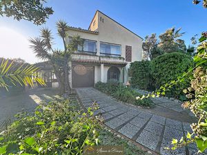 SECTEUR RESIDENTIEL - VILLA 4 FACES 184 M2 HBTS SUR 1185 M