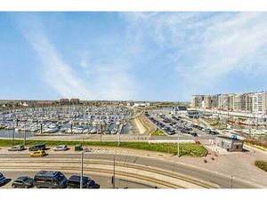 Appartement met frontaal havenzicht te koop in Blankenberge