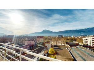 Appartement de 28 m2 - Vue panoramique + balcon - Avant dernier étage