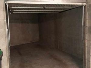 Box à louer proche gare en sous-sol