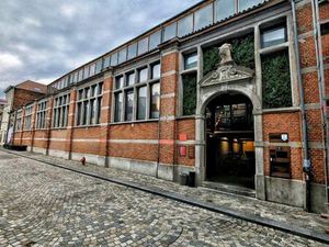 Uniek commercieel pand in DE VLEESHALLE