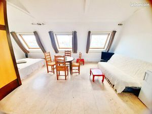 BUREAU DE 36 5m² au sol - Boulevard Malesherbes - PARIS 8é - dernier étage avec ascenseur